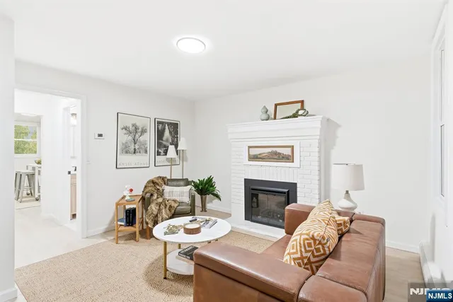 $400,000 | 86 Roosevelt Avenue, Belleville, NJ 07109