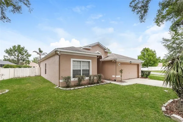 $369,900 | 814 Coade Stone Drive, Seffner, FL 33584
