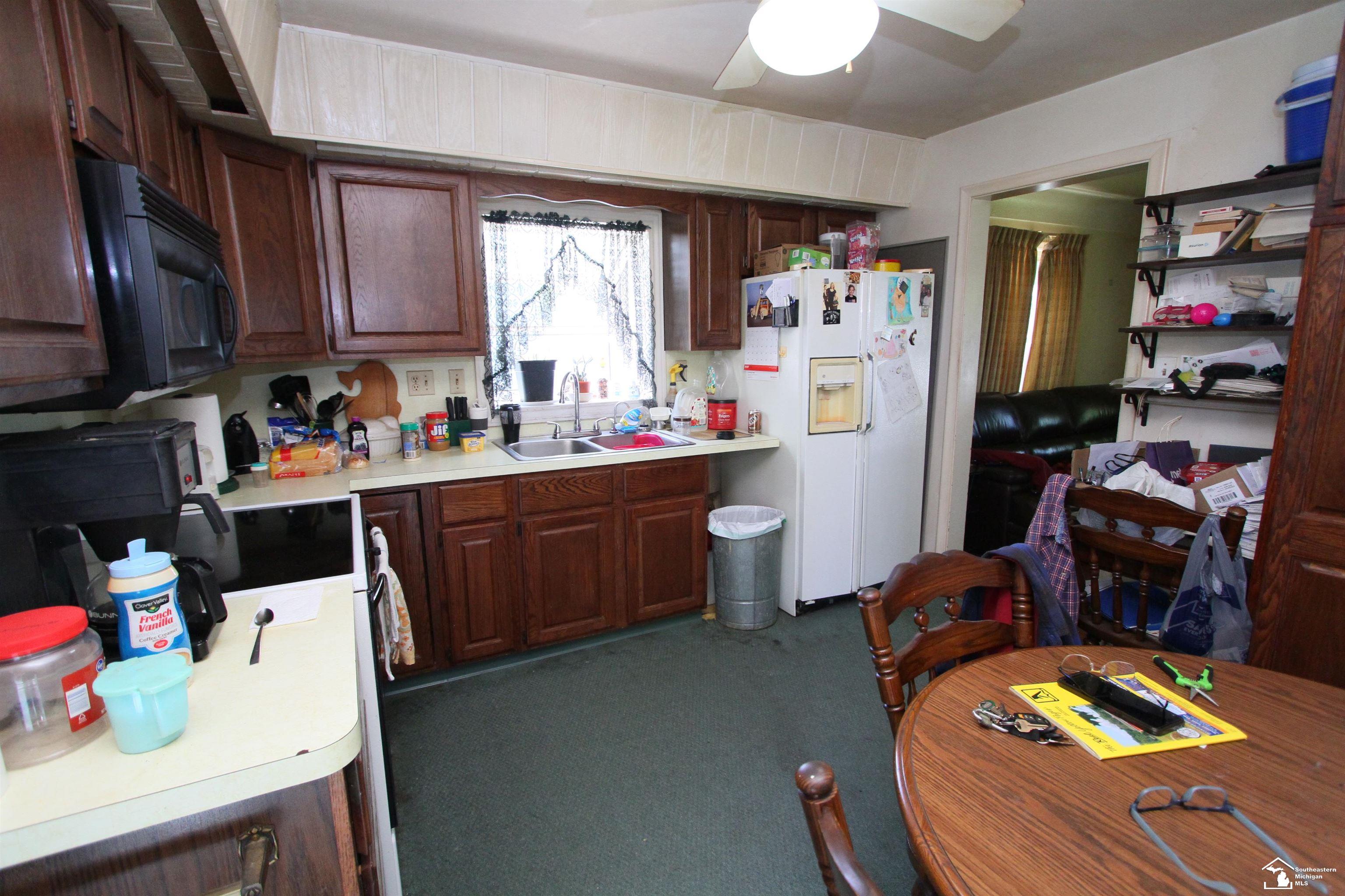 15486 Dayton Road Monroe, MI 48161 - Photo 9 of 27 50174171-9316cfb8-0ea3-45d8-bcde-a1afcea6df13.JPG