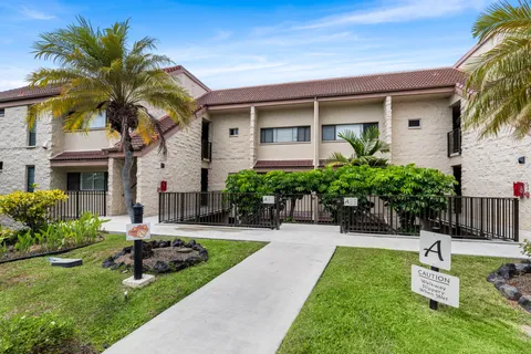 $680,000 | 78-7070 Alii Drive, Unit A204, Kailua-Kona, HI 96740