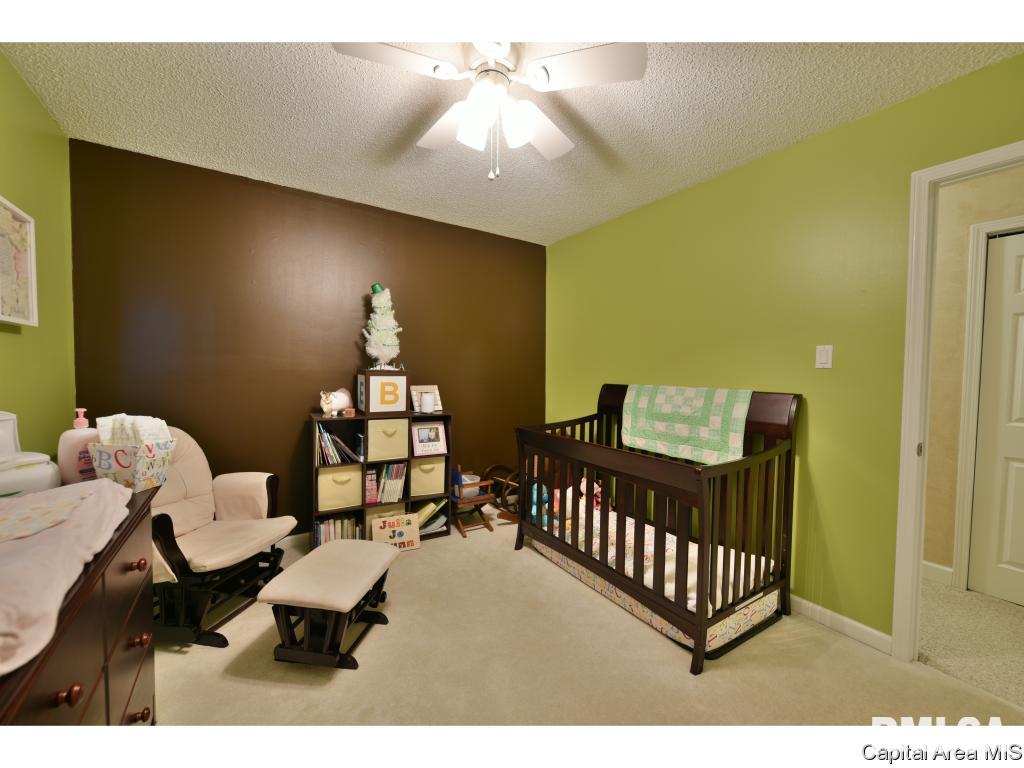 437 Armor Road Springfield, IL 62704 - Photo 19 of 35