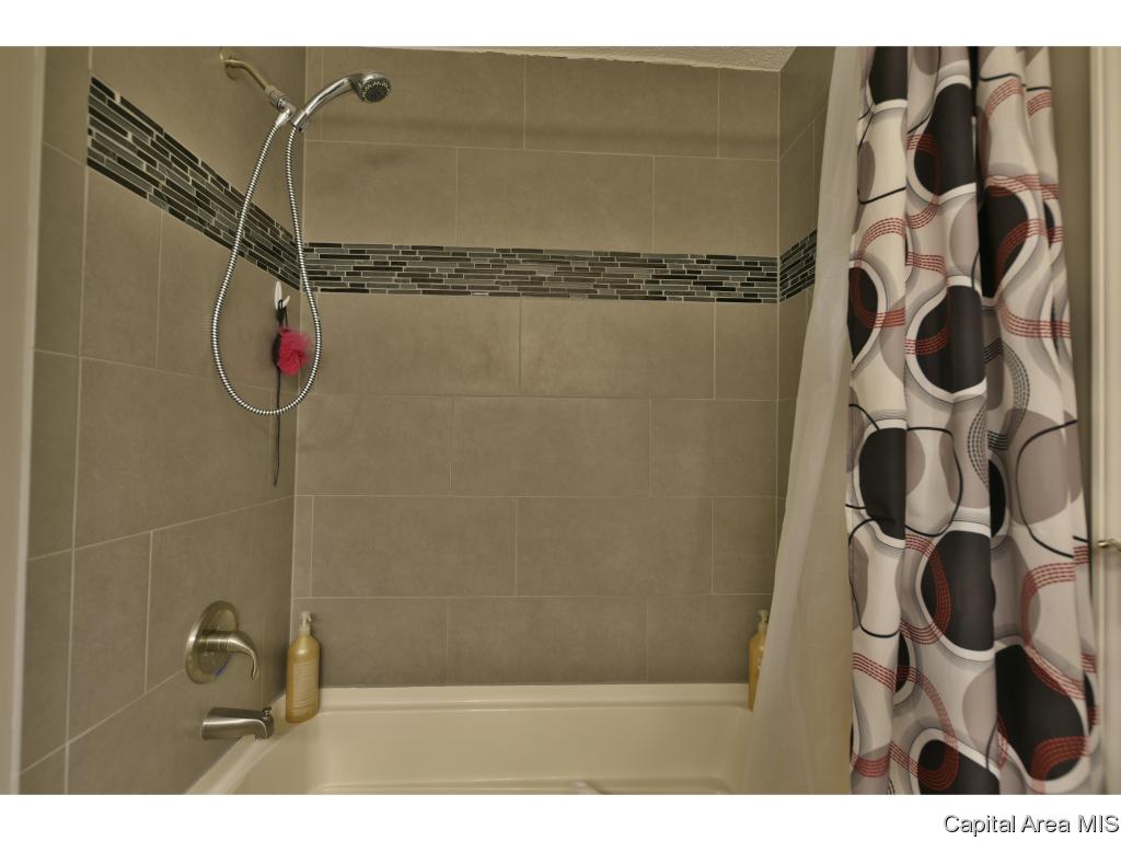 437 Armor Road Springfield, IL 62704 - Photo 21 of 35