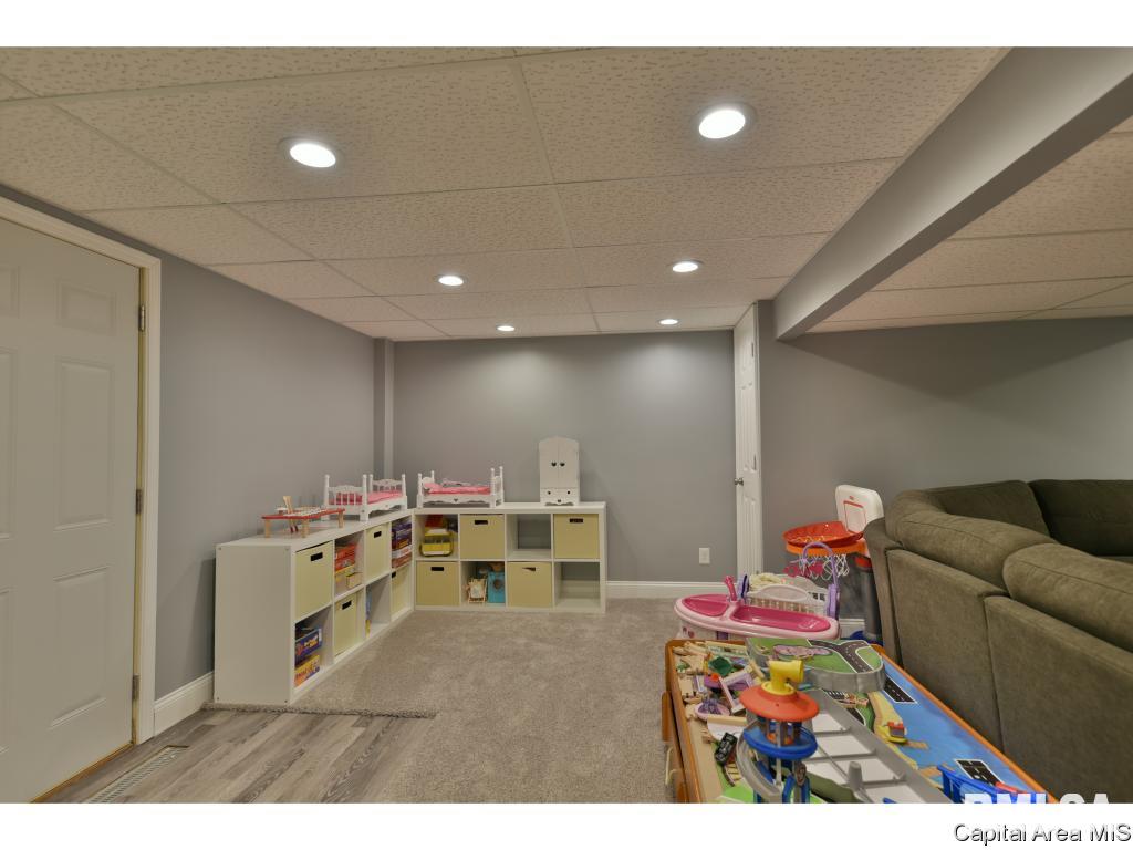 437 Armor Road Springfield, IL 62704 - Photo 28 of 35