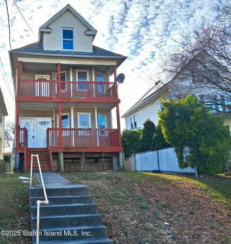 $674,900 | 818 Post Avenue | West Brighton