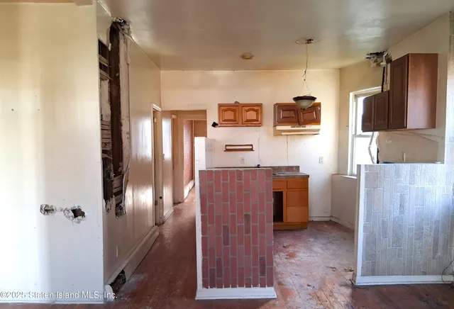 $674,900 | 818 Post Avenue | West Brighton