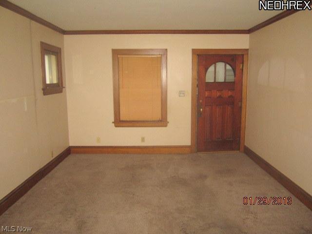689 Garry Road Akron, OH 44305 - Photo 5 of 10