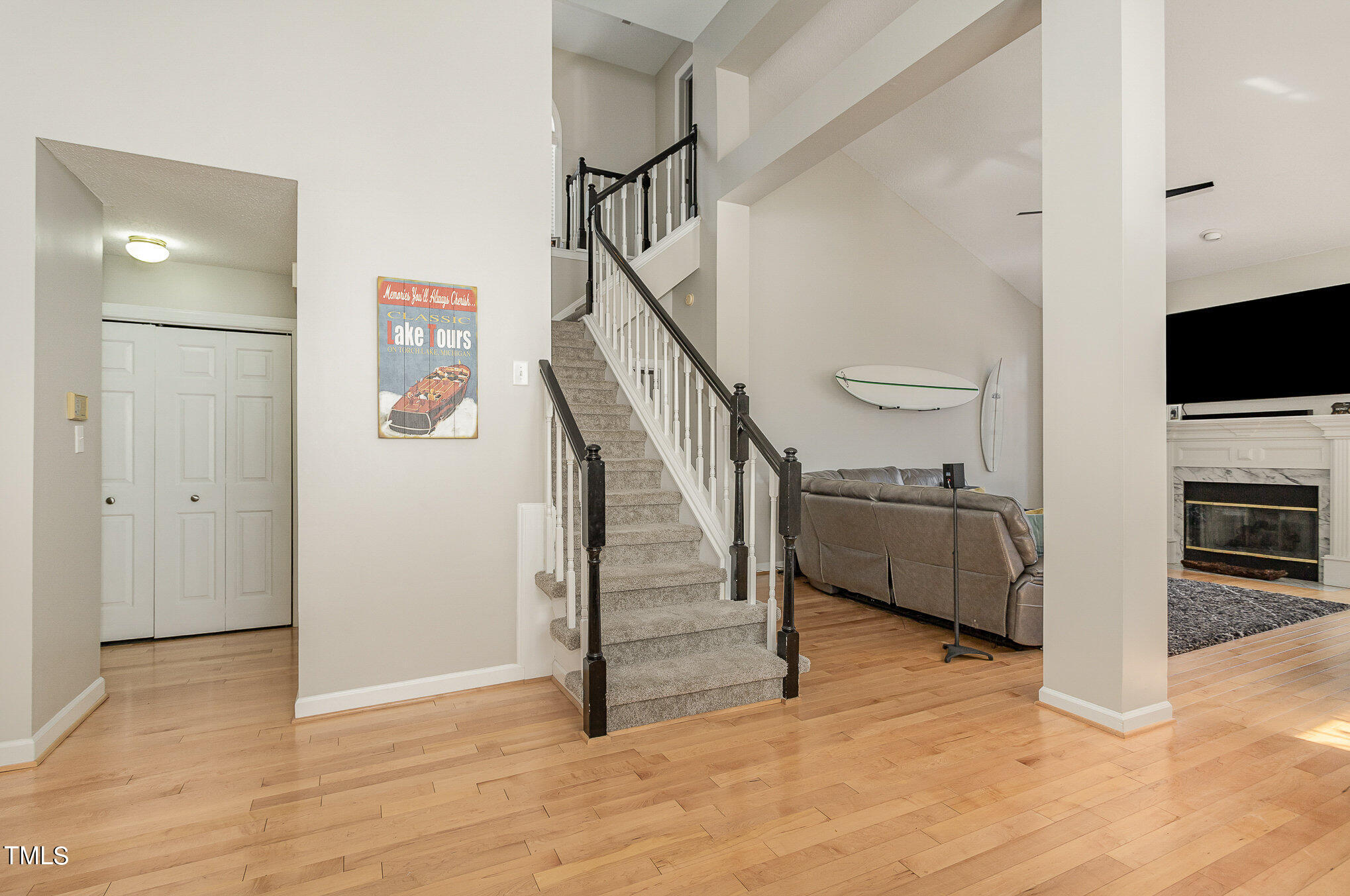 10105 Goodview Court Raleigh, NC 27613 - Photo 3 of 23 007_img_0119-edit