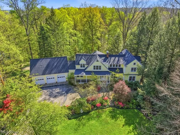 $1,350,000 | 50 Park Lane, Chagrin Falls, OH 44022