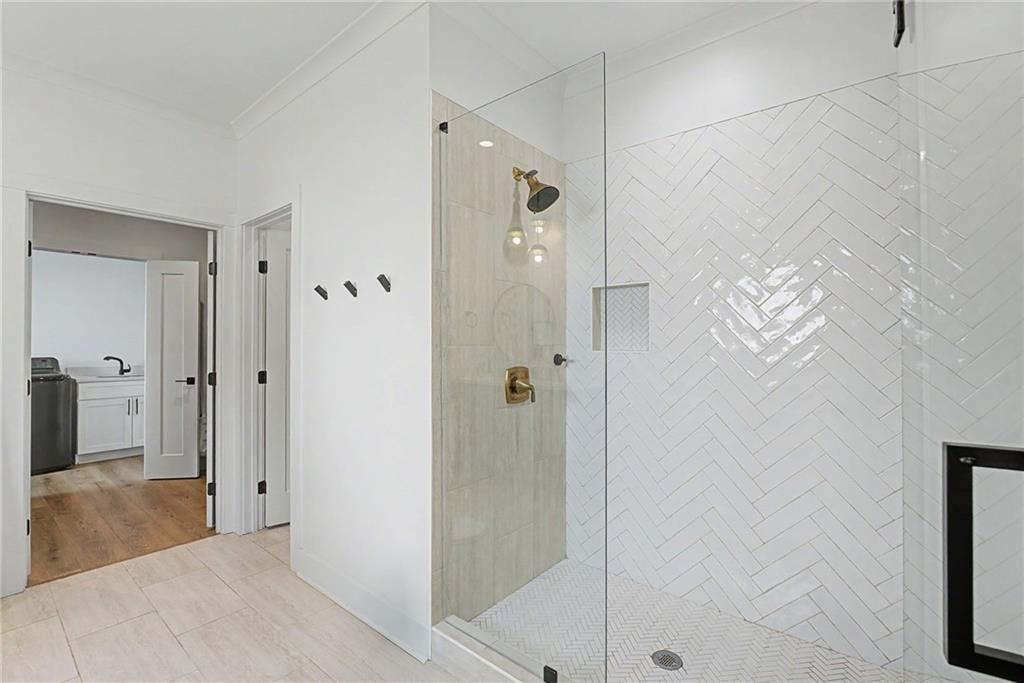 376 Hunnicut Road Southeast Mableton, GA 30126 - Photo 36 of 73 a bathroom with a shower