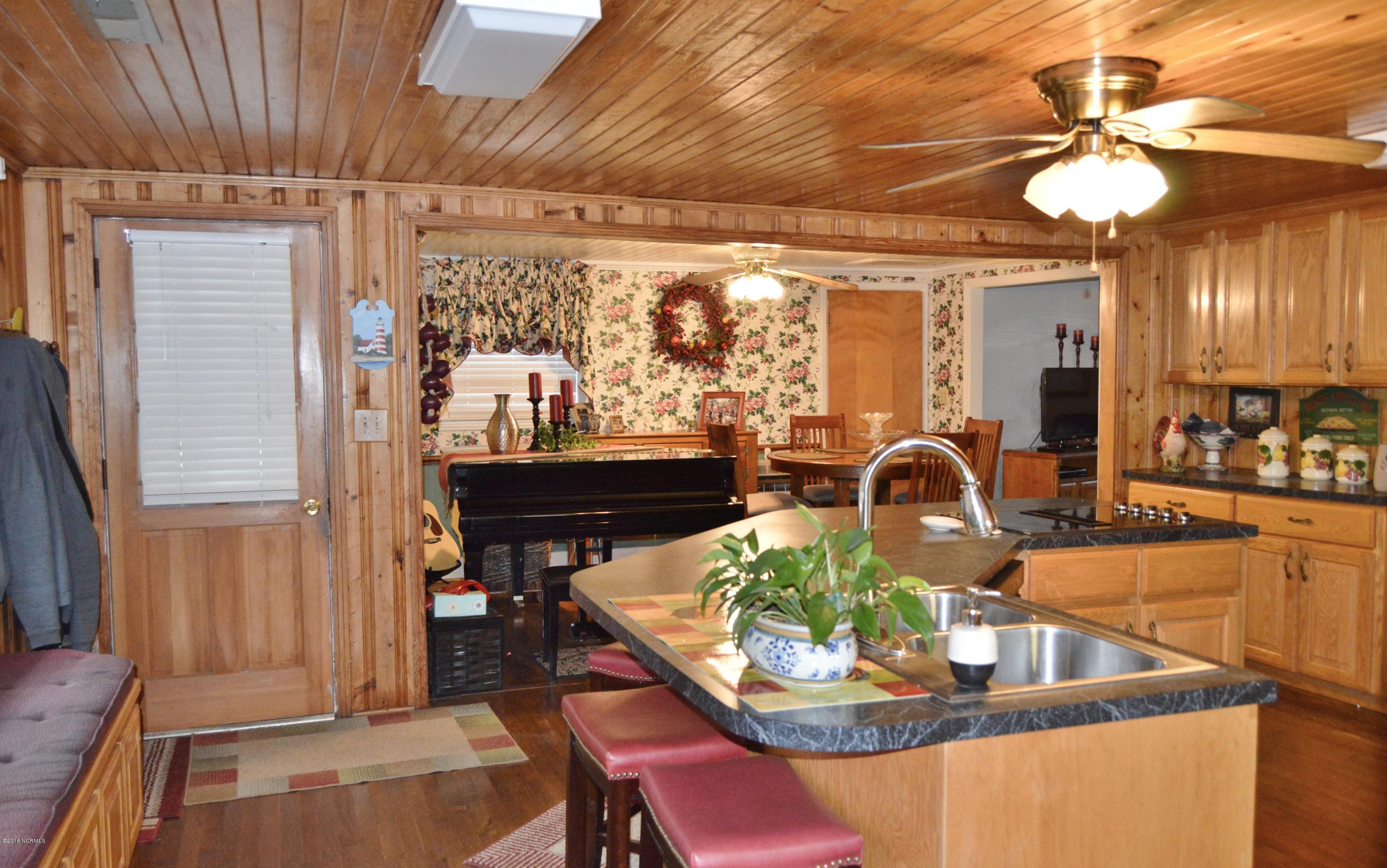 4830 Englishtown Road Willard, NC 28478 - Photo 5 of 28 kitchen dining