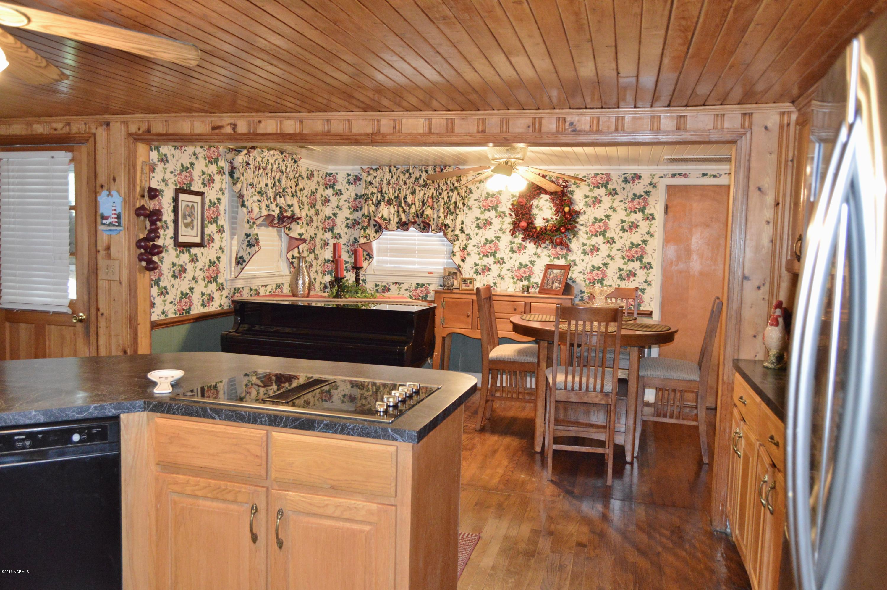 4830 Englishtown Road Willard, NC 28478 - Photo 6 of 28 dining