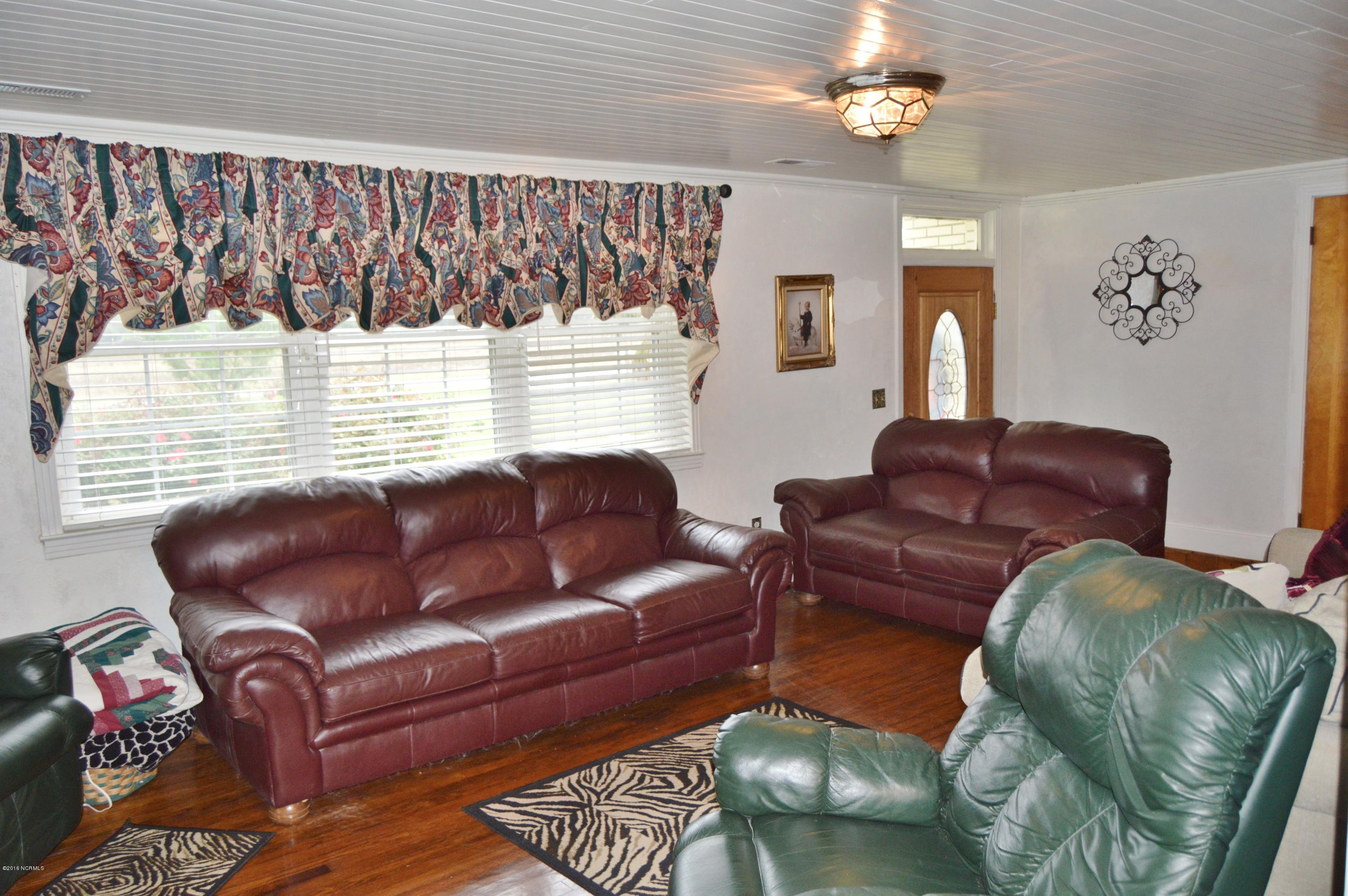 4830 Englishtown Road Willard, NC 28478 - Photo 9 of 28 living 2