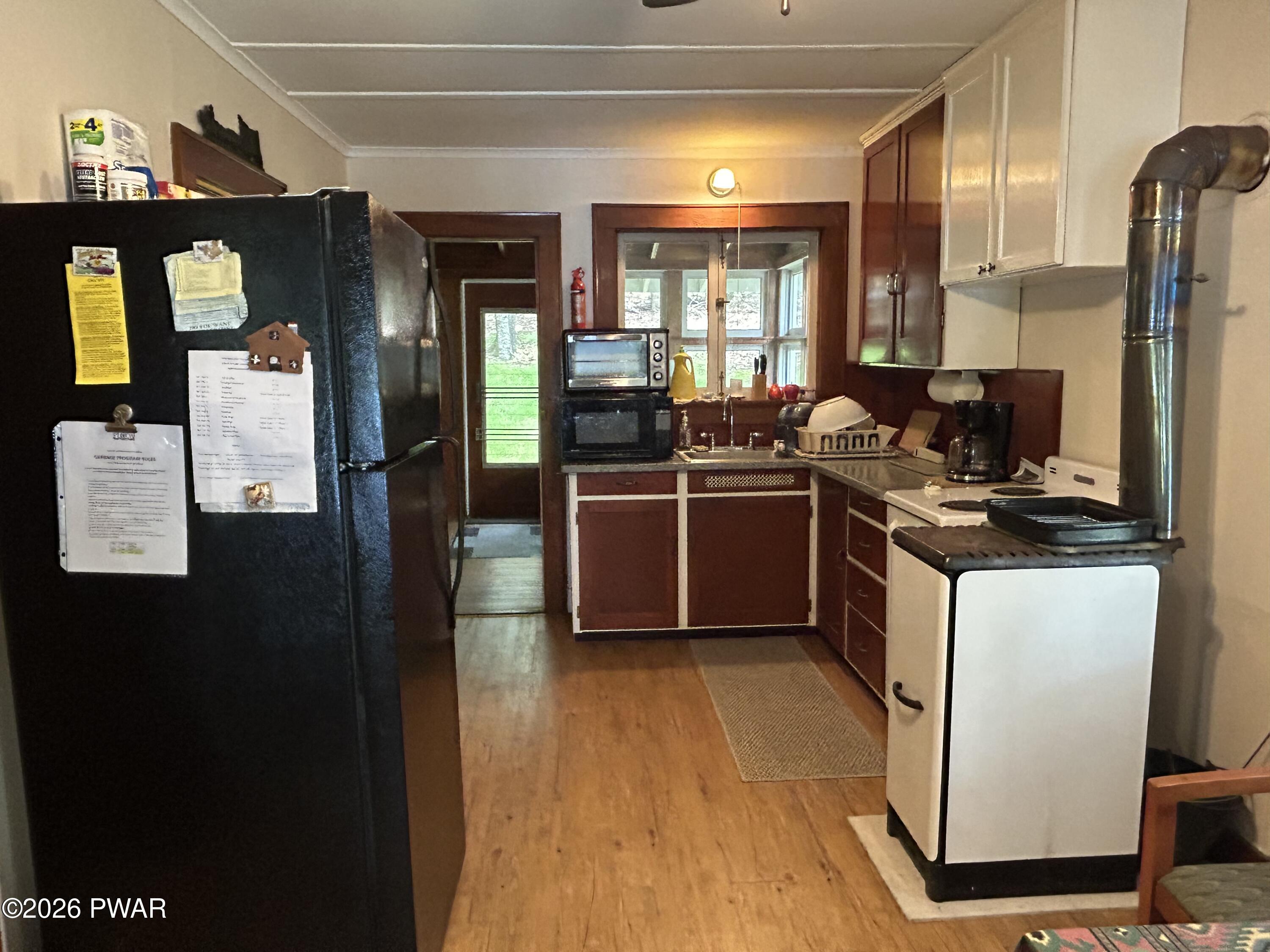 111 Ridgefield Point Road Greentown, PA 18426 - Photo 21 of 61
