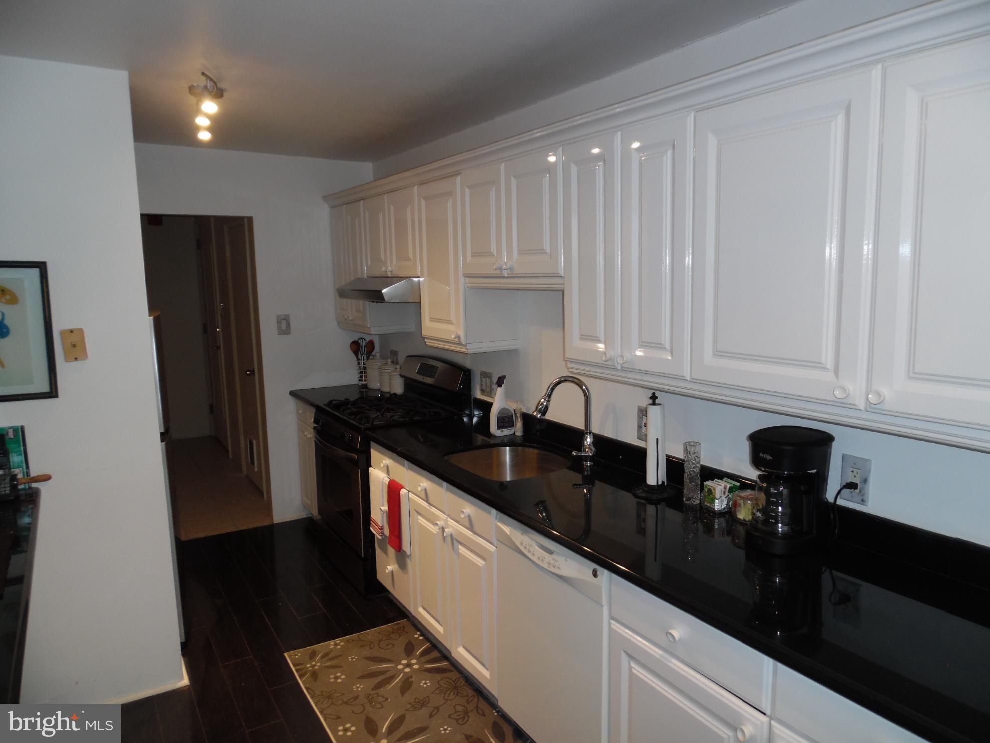 3900 West Ford Road, Unit 16E Philadelphia, PA 19131 - Photo 21 of 40