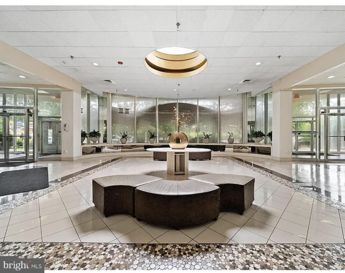 3900 West Ford Road, Unit 16E Philadelphia, PA 19131 - Photo 4 of 40