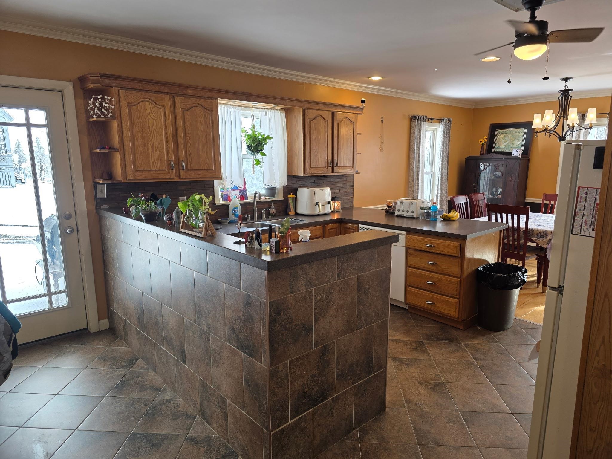 433 2nd Avenue Berlin, NH 03570 - Photo 4 of 60