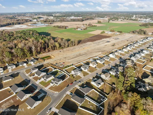 $379,900 | 316 Copper Creek Drive, Winterville, NC 28590