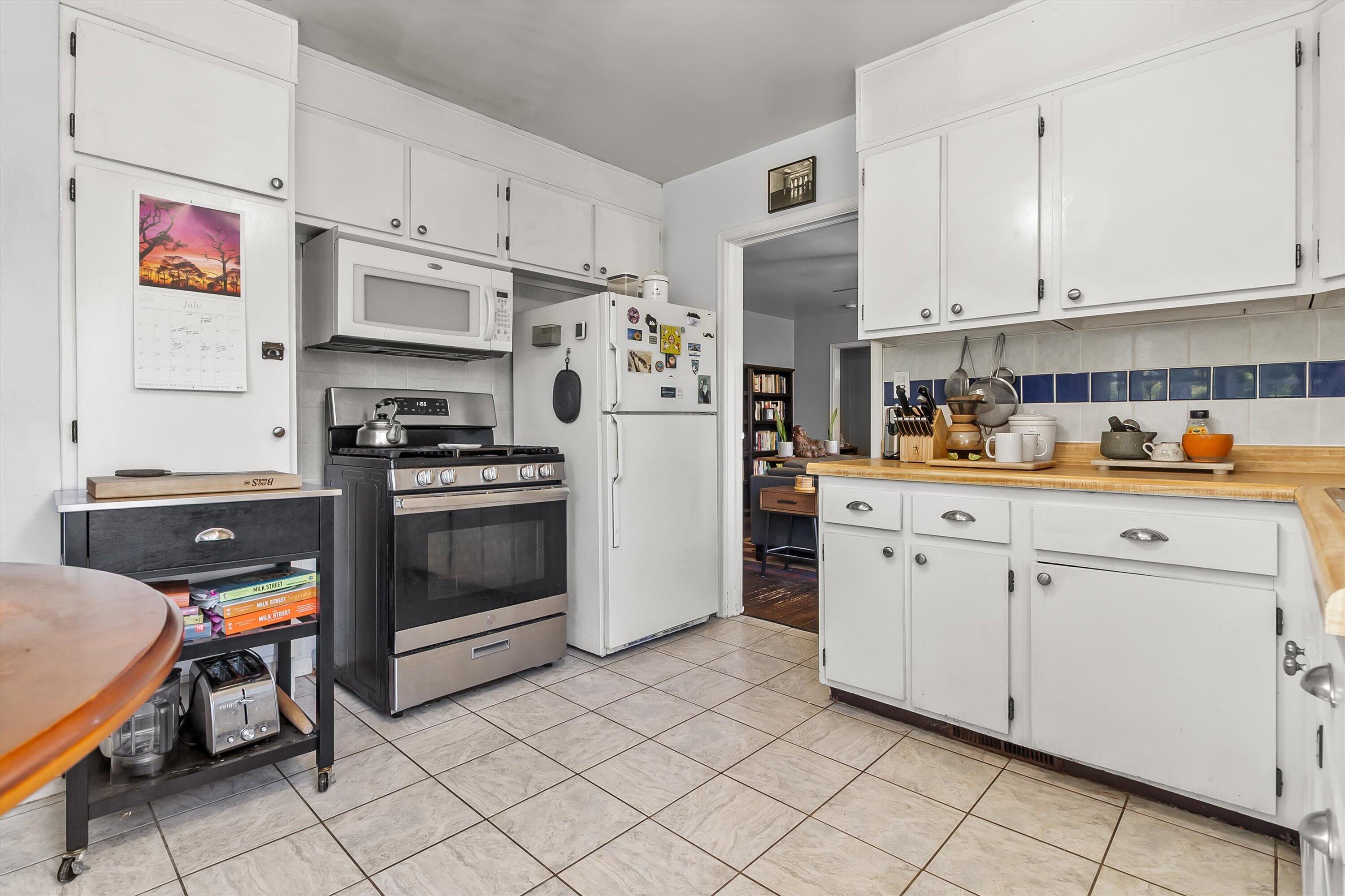 225 Nelson Street Sharon, WI 53585 - Photo 8 of 26 11-E6A3742