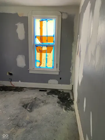 $75,000 | 207 East Broadway Street, Alexandria, IN 46001