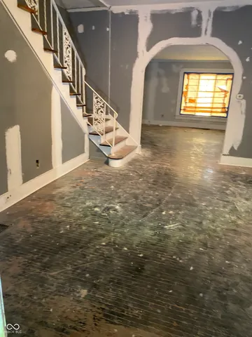 $75,000 | 207 East Broadway Street, Alexandria, IN 46001