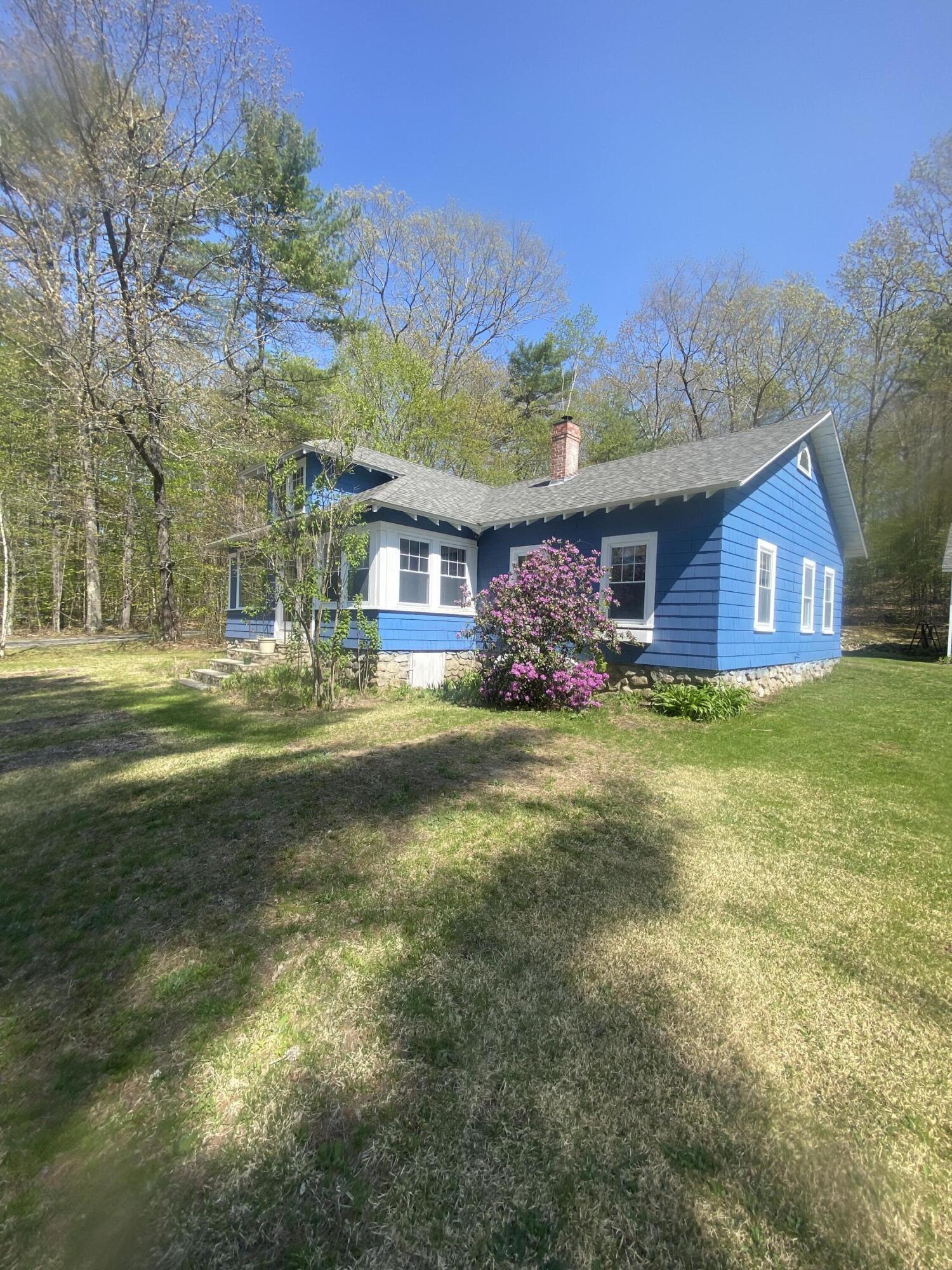 34 Hawthorne Road Raymond, ME 04071 - Photo 3 of 36 Exterior front right