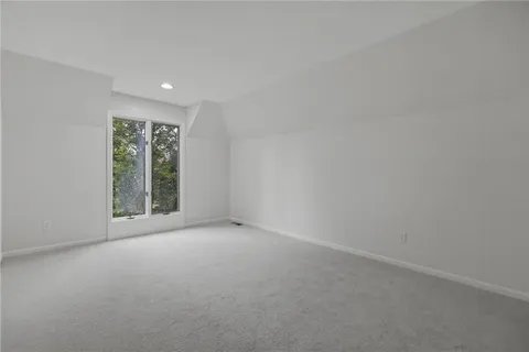 $529,000 | 5204 West 112th Street, Leawood, KS 66211