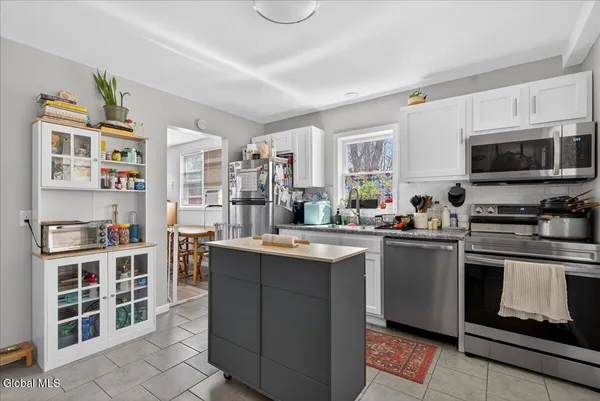 $289,000 | 6129 Johnston Road, Guilderland, NY 12159