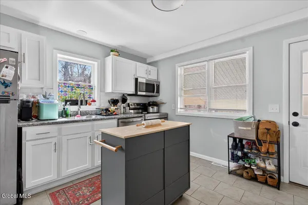$289,000 | 6129 Johnston Road, Guilderland, NY 12159