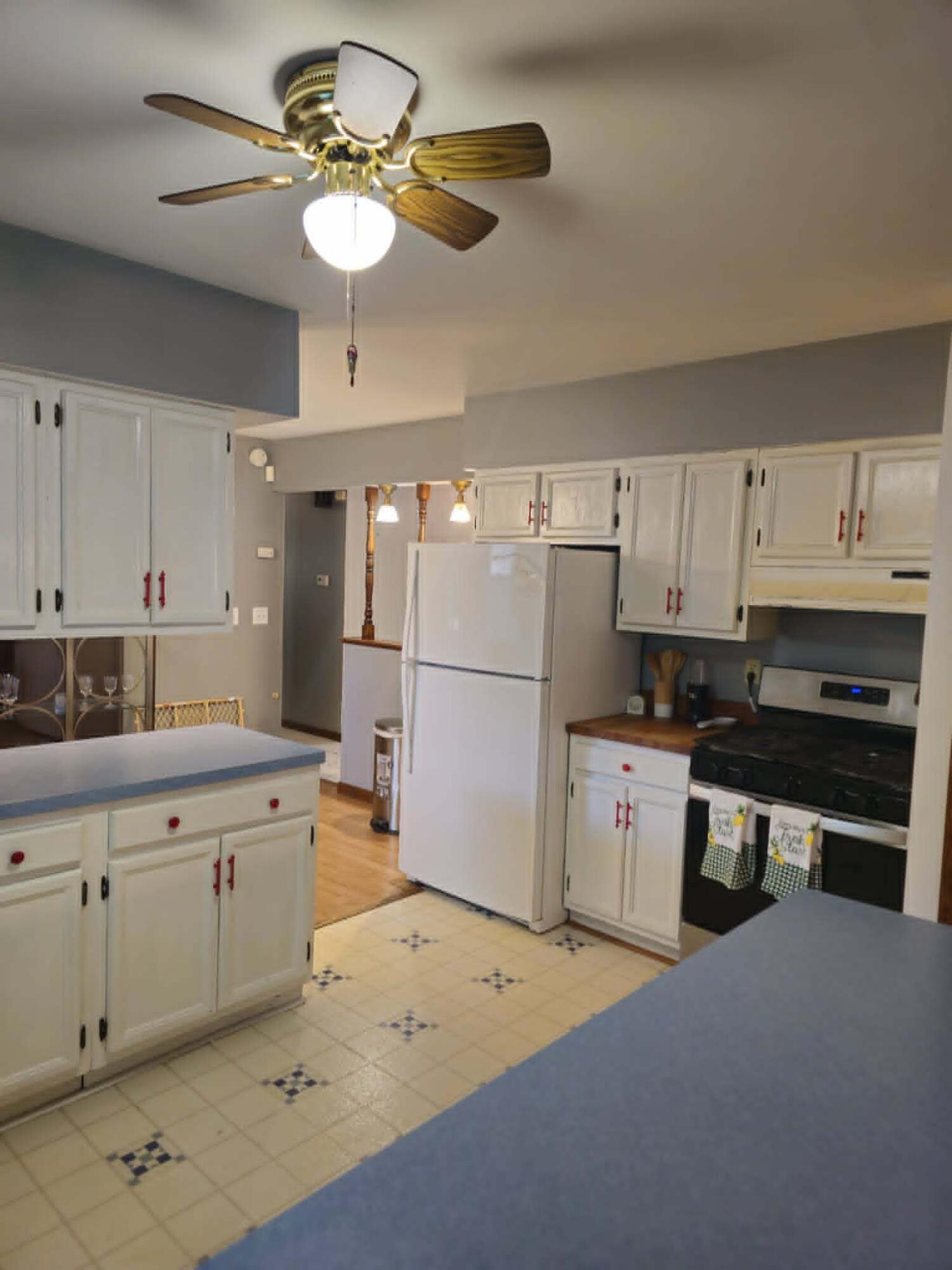 2260 Cobblestone Lane Beloit, WI 53511 - Photo 23 of 65 6f3f5320-529d-475a-a55e-d6a37586b980