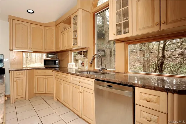 $5,500 | 1 Emerald Drive, Pomona, NY 10970