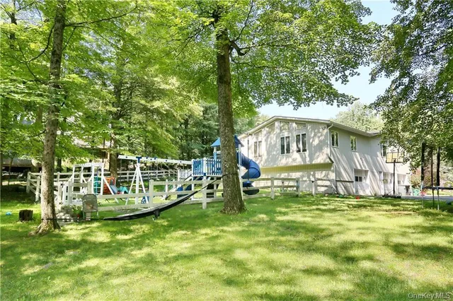 $5,500 | 1 Emerald Drive, Pomona, NY 10970