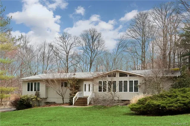 $5,500 | 1 Emerald Drive, Pomona, NY 10970