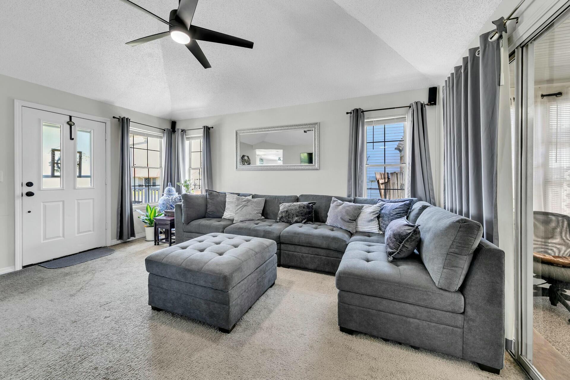 420 Apple Drive Crestview, FL 32536 - Photo 5 of 32 a living room with furniture and a window