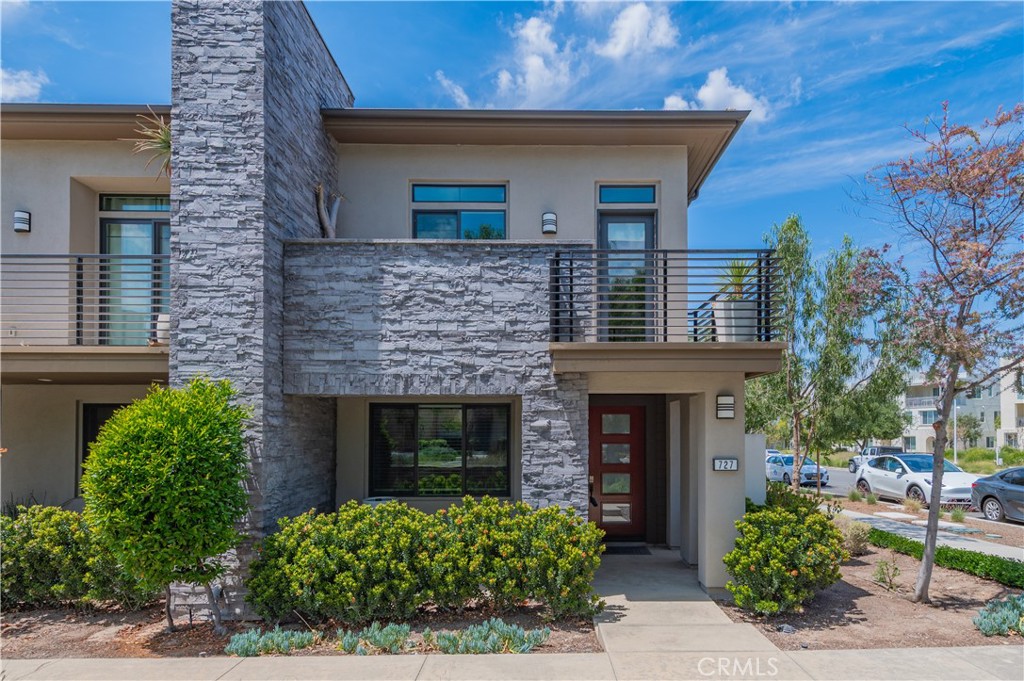 727 Beacon Irvine, CA 92618 - Photo 2 of 49