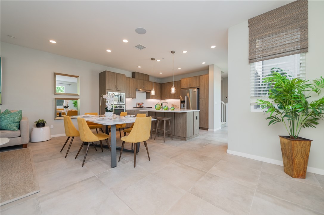 727 Beacon Irvine, CA 92618 - Photo 3 of 49