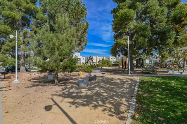 $1,660,000 | 727 Beacon, Irvine, CA 92618