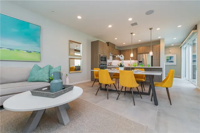 $1,660,000 | 727 Beacon, Irvine, CA 92618