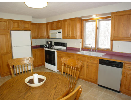 5 Robert Road Salisbury, MA 01952 - Photo 3 of 16