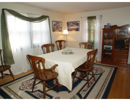 5 Robert Road Salisbury, MA 01952 - Photo 6 of 16