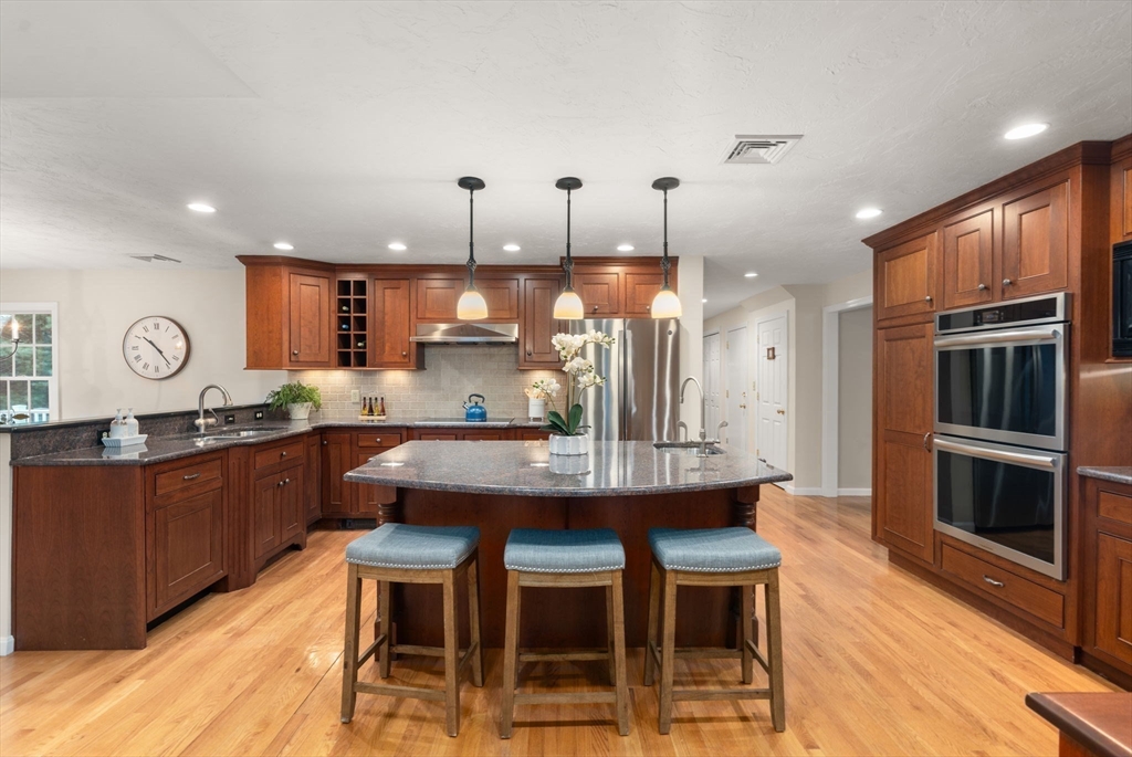 4 Blacksmith Drive Medfield, MA 02052 - Photo 12 of 42