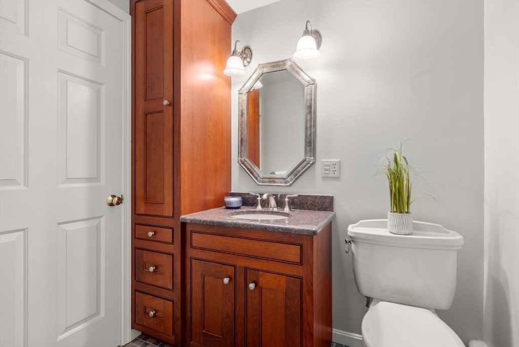 4 Blacksmith Drive Medfield, MA 02052 - Photo 14 of 42