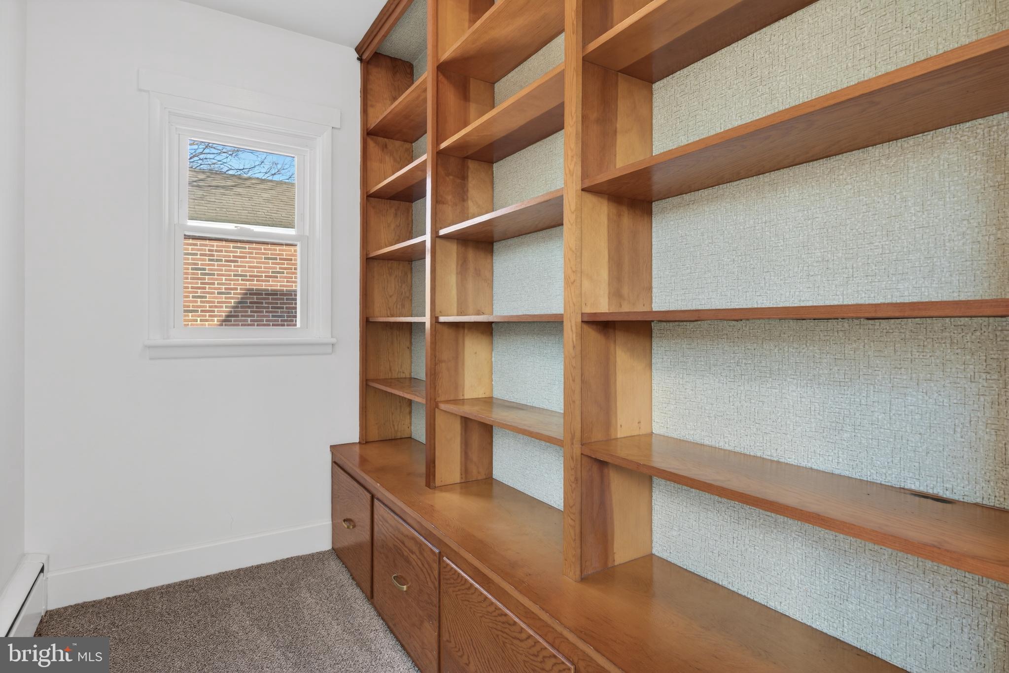 10 Dixie Drive Red Lion, PA 17356 - Photo 17 of 32 a view of cabinets and window