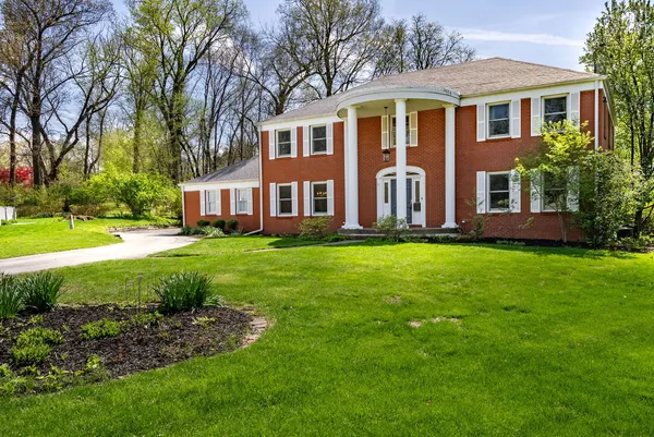 $379,000 | 1220 38th Ave Court, Rock Island, IL 61201