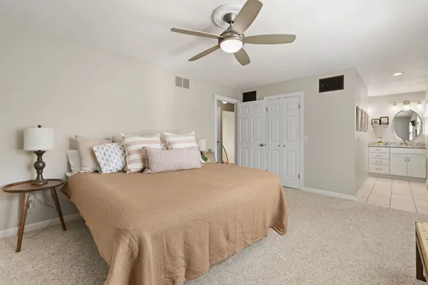 $379,000 | 1220 38th Ave Court, Rock Island, IL 61201