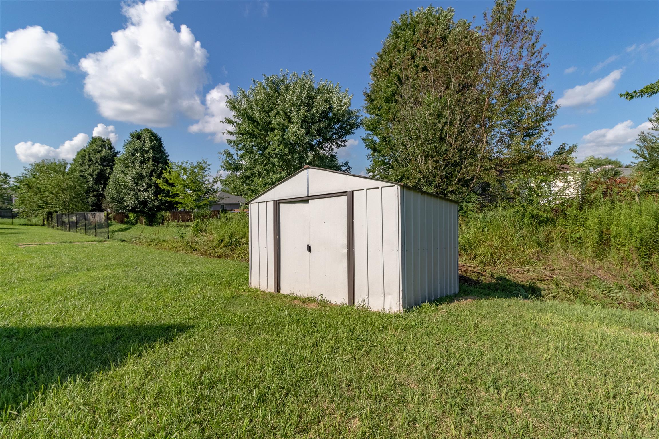 1923 Needmore Road Clarksville, TN 37042 - Photo 28 of 28 Shed remains with the new owners.