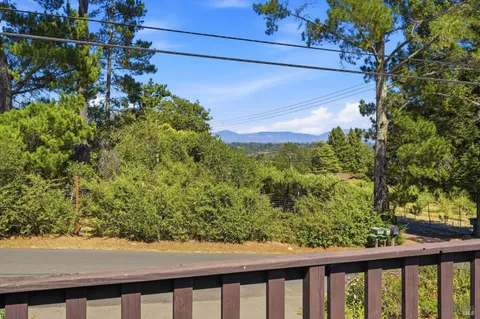 $799,000 | 1982 Coffee Lane, Sebastopol, CA 95472