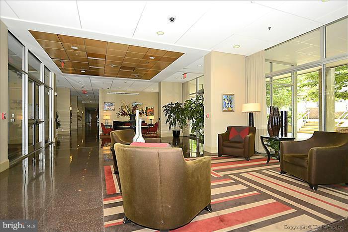 800 4th Street Southwest, Unit N304 Washington, DC 20024 - Photo 14 of 23 Lobby