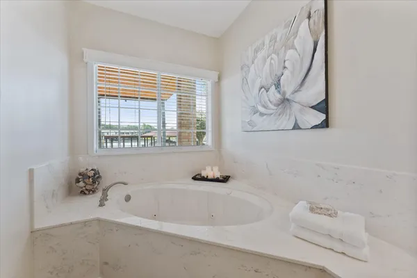 $3,200 | 225 Capetown, Montgomery, TX 77356