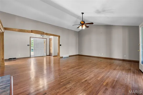 $589,000 | 283 South Lake Drive, Cape Girardeau, MO 63701