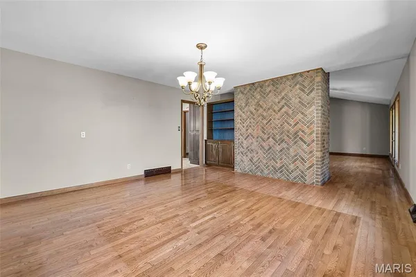 $589,000 | 283 South Lake Drive, Cape Girardeau, MO 63701